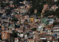 Criminosos sequestram cinco ônibus na zona norte do Rio de Janeiro