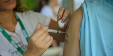 Cidade de São Paulo antecipa vacinação contra gripe para sexta