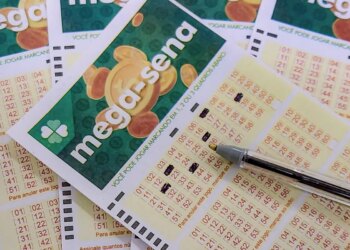 Mega-Sena acumula e vai sortear prêmio de R$ 45 milhões
