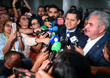 Orçamento é resultado de esforço conjunto de governo e Congresso — Senado Notícias