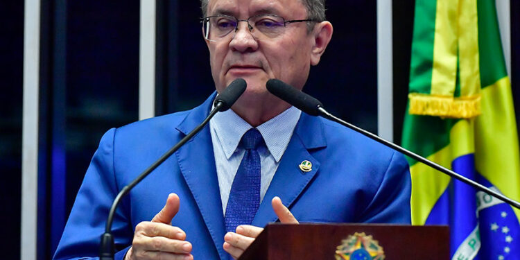 Zequinha alerta para situação sanitária e ambiental no Pará — Senado Notícias