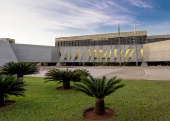 STJ condena desembargadores do Rio por esquema com ex-governador