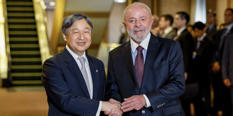 “Não adianta pedir anistia antes do julgamento”, diz Lula no Japão