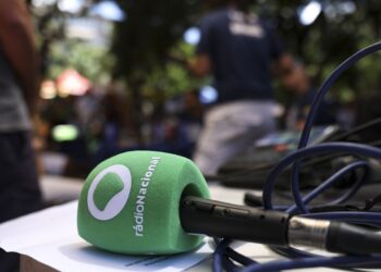 Rádio Nacional estreia faixa internacional em espanhol e inglês