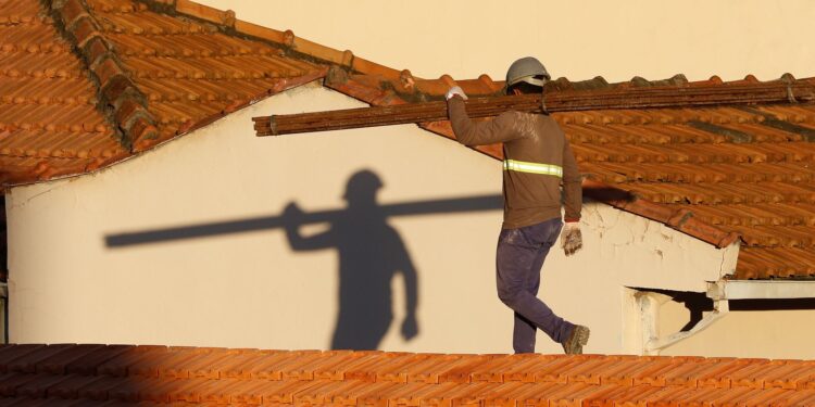 Caged: Brasil criou quase 432 mil empregos formais em fevereiro