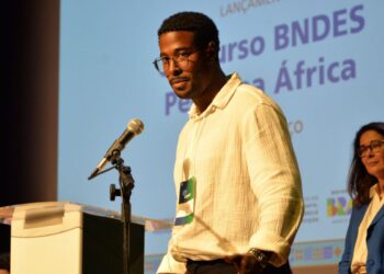 Arquiteto negro 1º colocado geral no BNDES defende cota em concursos