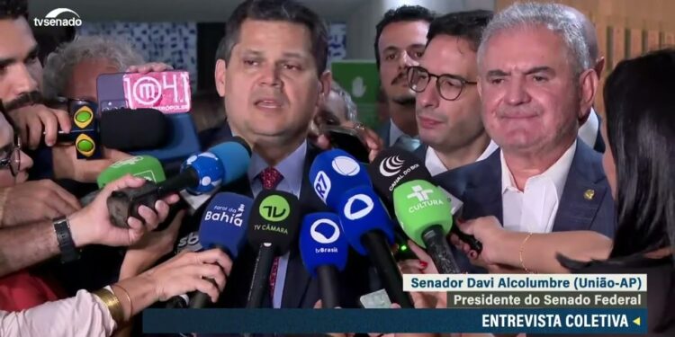 Davi destaca construção coletiva com partidos, lideranças e governo — Senado Notícias