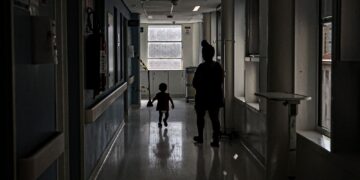 Seis estados e DF têm alta de síndrome respiratória grave em crianças