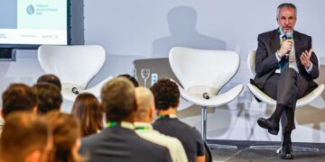 Presidente da COP 30 defende novas formas de financiamento climático