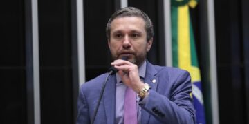 Proposta proíbe distinção entre elevador social e de serviço – Notícias