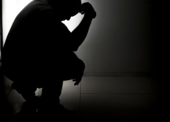 Saúde mental: afastamentos dobram em dez anos e chegam a 440 mil