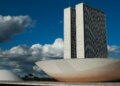 Votação do orçamento de 2025 em Comissão é adiada para sexta-feira