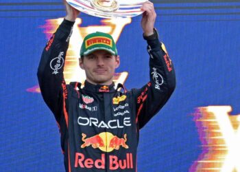 Norris vence caótico GP da Austrália; Bortoleto bate em estreia na F1