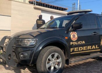Polícia Federal destrói mais de 70 armas apreendidas em operações