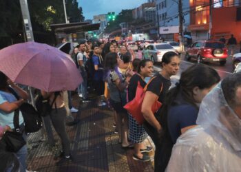 Chuvas devem retornar no período da tarde na capital paulista