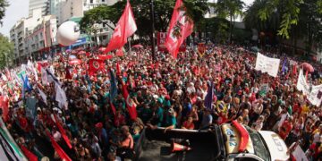 Cidades brasileiras têm atos contra anistia a golpistas neste domingo