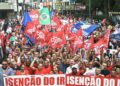 Protesto de metalúrgicos defende isenção de IR e redução de jornada
