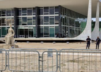 Defesas dos acusados de golpe pedem julgamento no plenário do STF