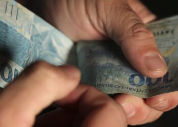 Mais de 10 milhões simulam consignado para CLT até início da tarde