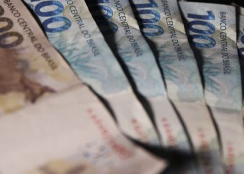 Tesouro paga R$ 1,33 bi em dívidas de estados e municípios