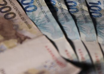 Contas públicas têm superávit de R$ 104 bilhões em janeiro