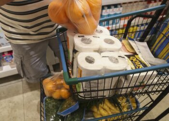 Abras aponta queda de 4,25% no consumo de brasileiros em fevereiro