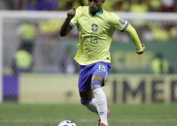 Seleção começa duelo contra Argentina com Wesley e Matheus Cunha