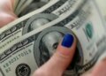 Entenda: tarifaço de Trump é capaz de reindustrializar Estados Unidos?