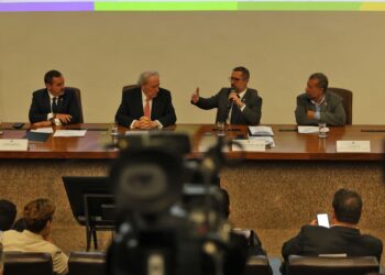 Desconto ilegal terá que ser restituído a aposentados, dizem ministros