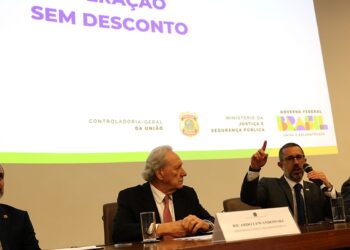 Cinco dirigentes do INSS são afastados por suspeita de irregularidades
