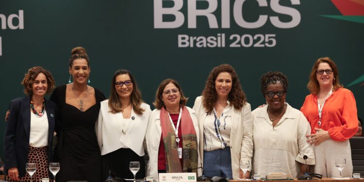 Empoderamento de mulheres é tema de reunião ministerial do Brics