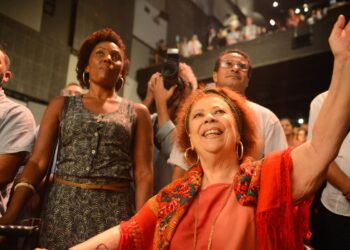 Memórias familiares de Beth Carvalho estão no programa Roda de Samba