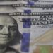 Dólar cai pela sétima vez seguida e fecha em R$ 5,64