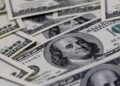 Dólar cai para R$ 5,85 após Trump isentar produtos eletrônicos