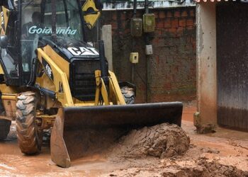 Governo federal anuncia R$ 4,1 milhões para ajuda a Angra dos Reis