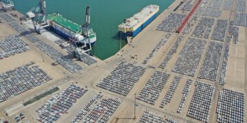 China retalia EUA com tarifas de 34% e restrição a minerais raros