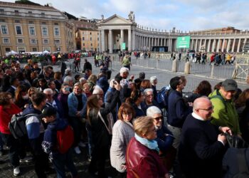 Rito de fechamento do caixão do papa ocorre nesta sexta-feira