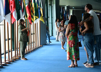 Congresso retoma visitas guiadas em inglês — Senado Notícias