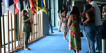 Congresso retoma visitas guiadas em inglês — Senado Notícias