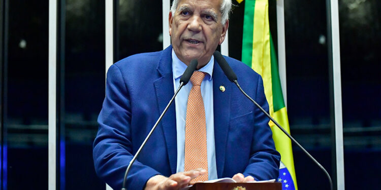 Oriovisto critica poder do STF e cobra avanço de reformas — Senado Notícias