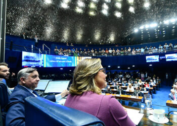 Sessão no Senado celebra 65 anos de Brasília e reforça ‘visão de futuro’ — Senado Notícias