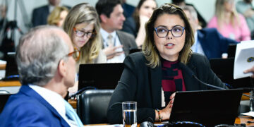 Vai a Plenário contratação de crédito pelo BNDES para recuperação de empresas — Senado Notícias
