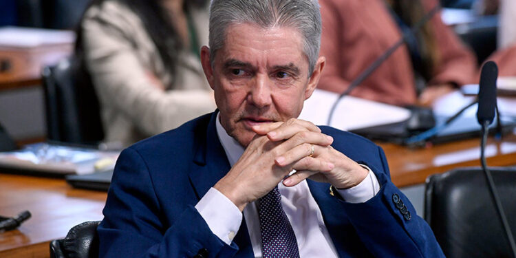 CRA aprova plano de trabalho para avaliar a Politica Nacional da Reforma Agrária — Senado Notícias