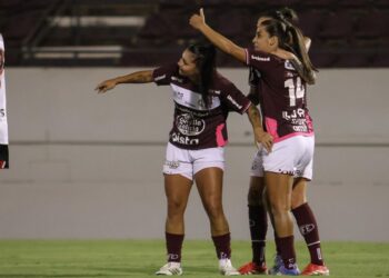 Ferroviária vence e assume liderança do Brasileiro Feminino