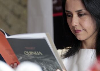 Após asilo diplomático, esposa de ex-presidente do Peru chega ao Brasi