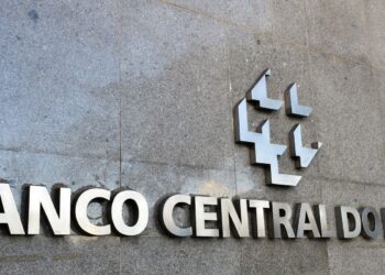 BC recebe documentos de pedido de compra do Banco Master pelo BRB