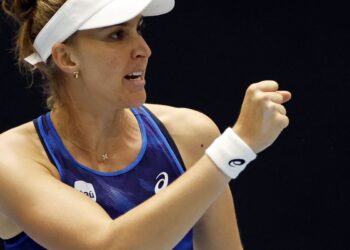 Após revés na simples, Brasil vence nas duplas da Billie Jean King Cup