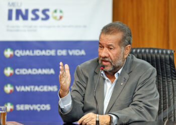 Comissão pode convocar ministro para esclarecer fraudes no INSS — Senado Notícias