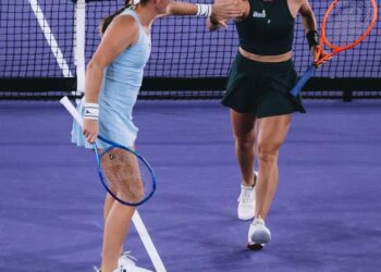 Dupla de Stefani volta a vencer e avança à semi do WTA de Stuttugart