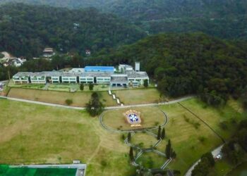 Quadrilha é presa por furtar bolas, chuteiras e uniformes da CBF